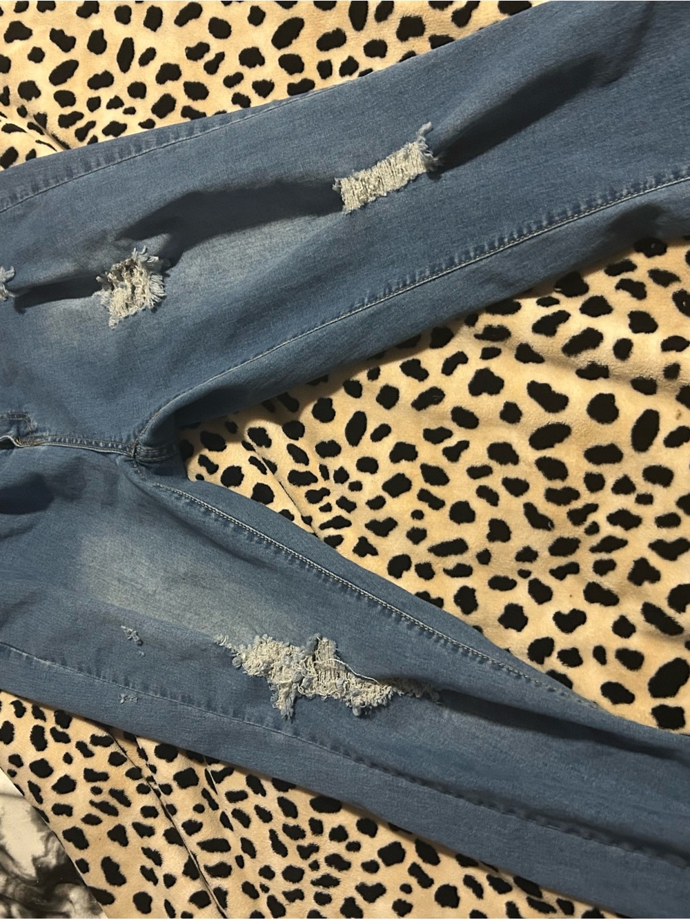SHEIN Medium Blue Ripped Skinny Jeans